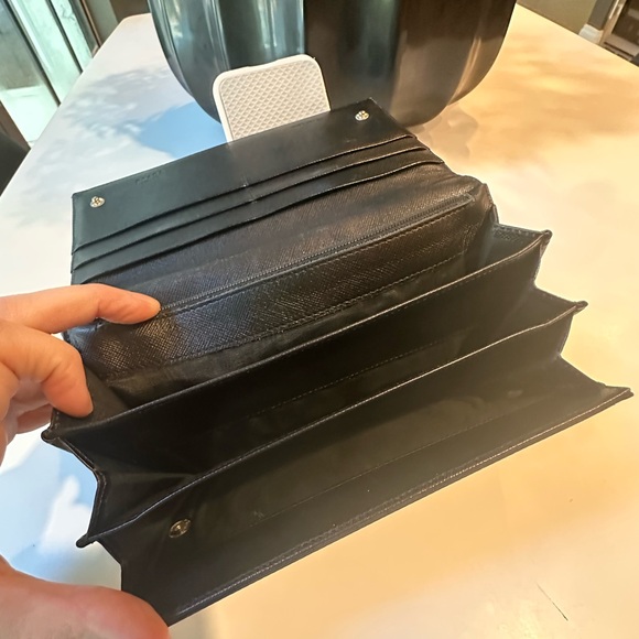 ❌SOLD❌PRADA Nylon Wallet - Picture 6 of 11